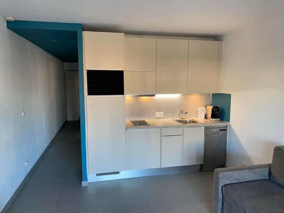 Charmant Appartement A Port Grimaud Esterno foto